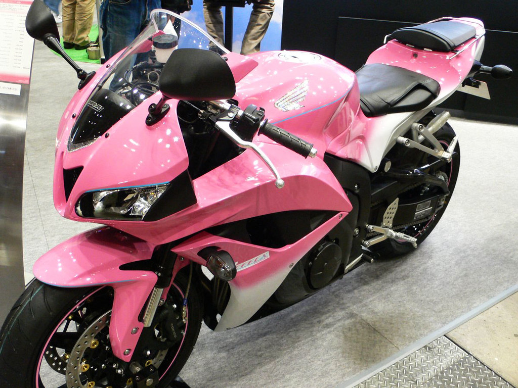 [Motorcycle Show 2008] PINK CBR600RR Tokyo Motorcycle show… Flickr