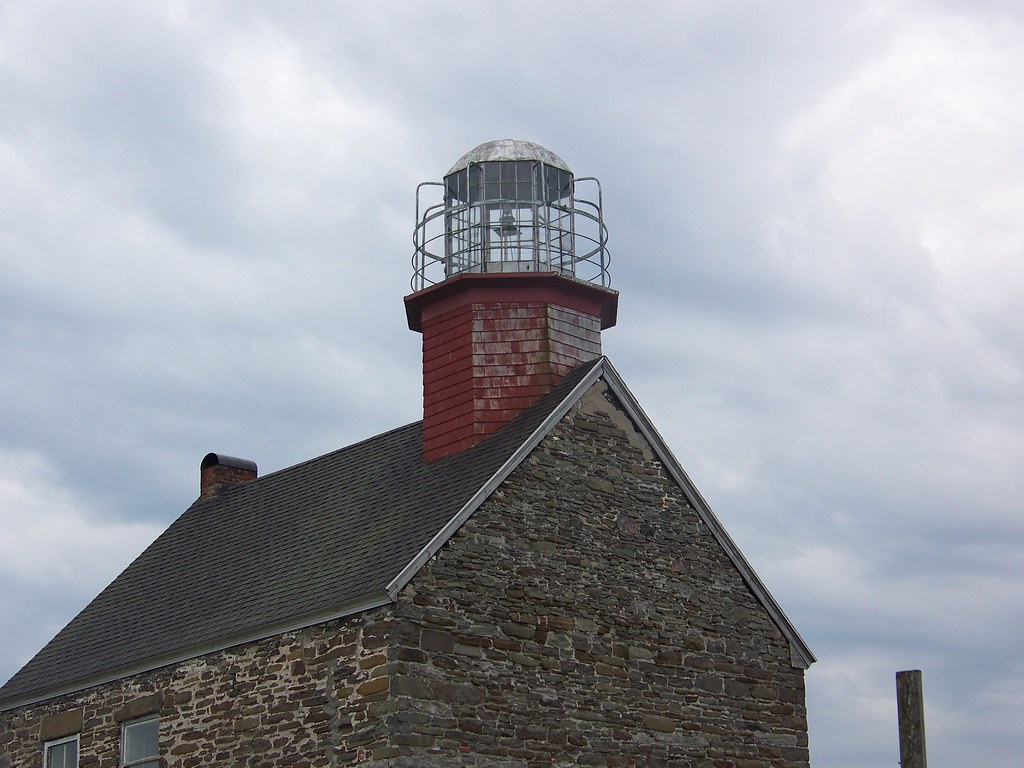 Selkirk Lighthouse (Pulaski, New York) Selkirk Lighthouse … Flickr