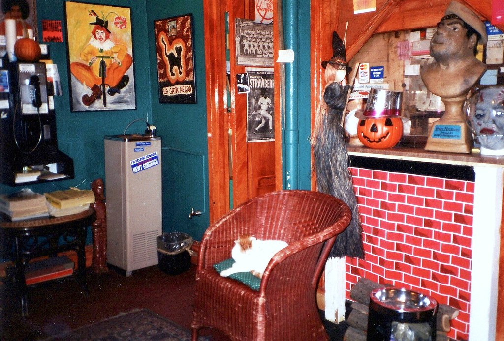 Carlton Arms Hotel analog/scan MIgracionTOtal