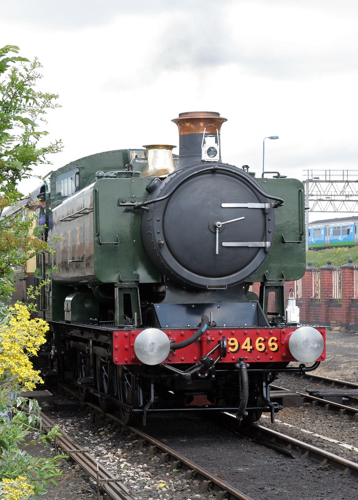 94XX Pannier Tank Engine 9466 3 | Tony Hisgett | Flickr