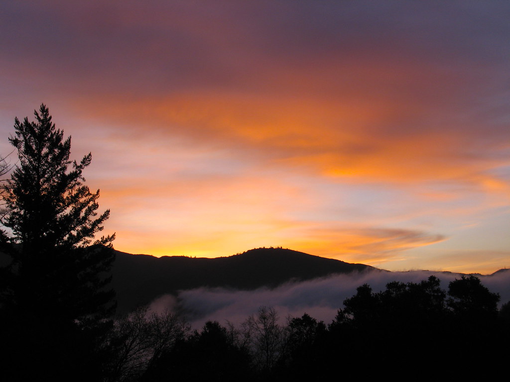 Sunrise, Los Gatos Mountains Looking east toward Loma Prie… Flickr
