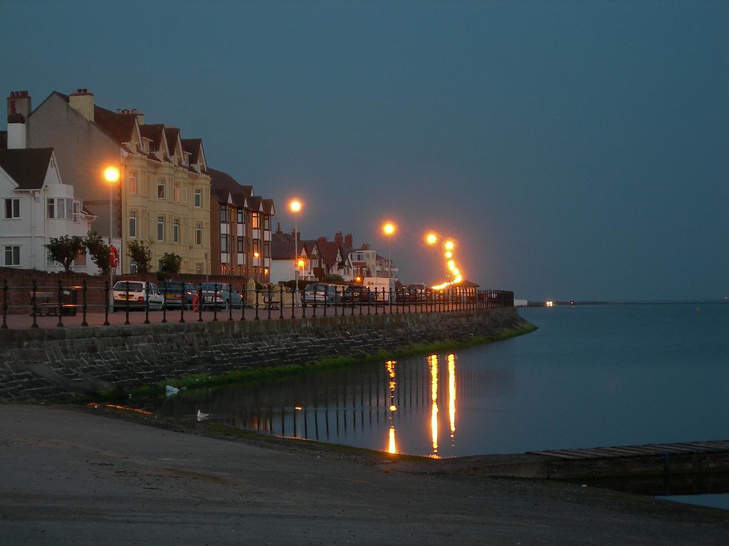 West Kirby Promenade, Wirral Sarah Anderson Flickr