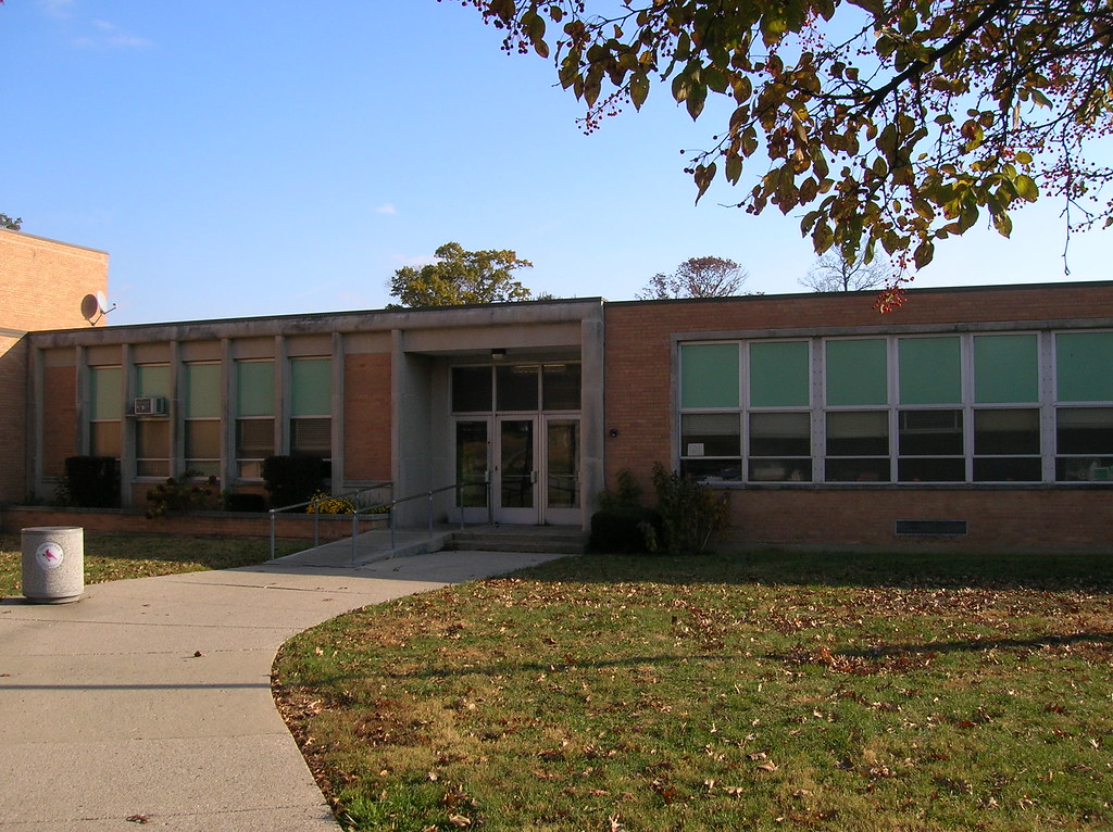 110108 Eastmont Park SchoolDayton, Ohio (9) Aaron Turner Flickr