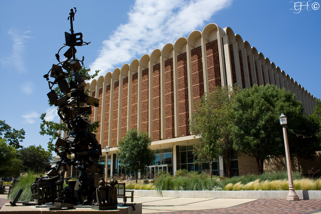 Texas Tech Library A photo taken from the NorthEast perspe… Flickr
