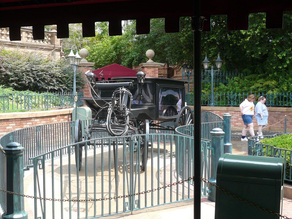 hearse Carriage Haunted Mansion magic Kingdom Walt Disney … Flickr