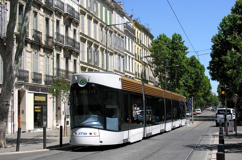 RTM Marseilles Car 006 on Bd Chave entering Camas station… Flickr