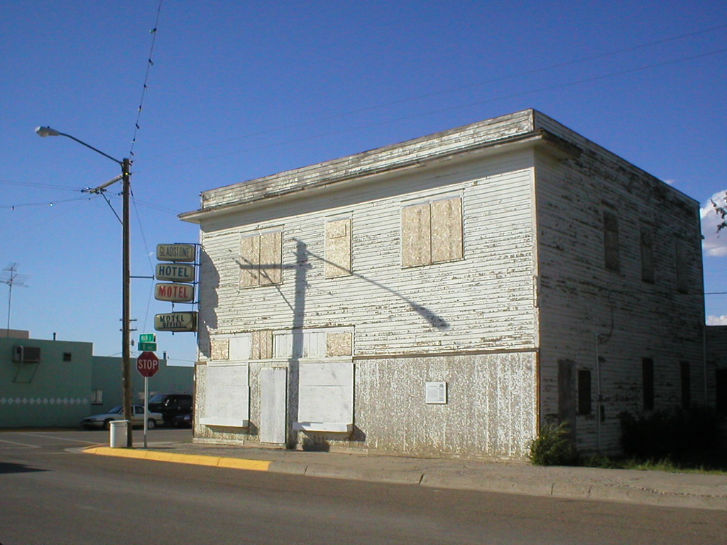 The Historic Gladstone Hotel Motel Circle, Montana USA TBone