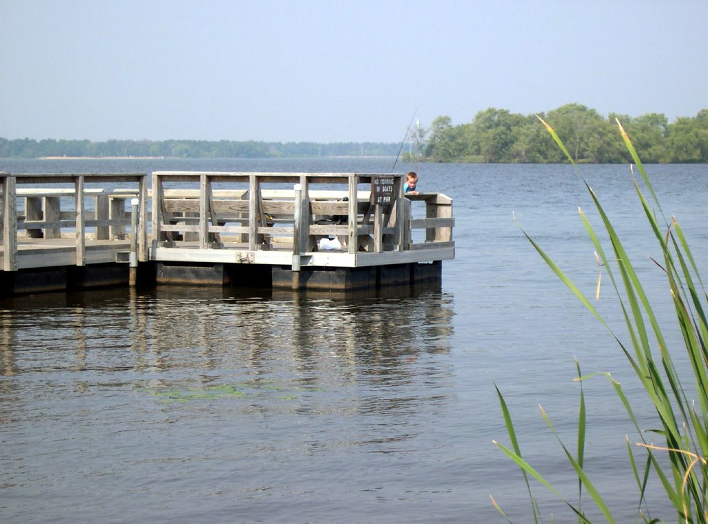 BuckhornCharlie_08 Fishing from the Buckhorn state park pi