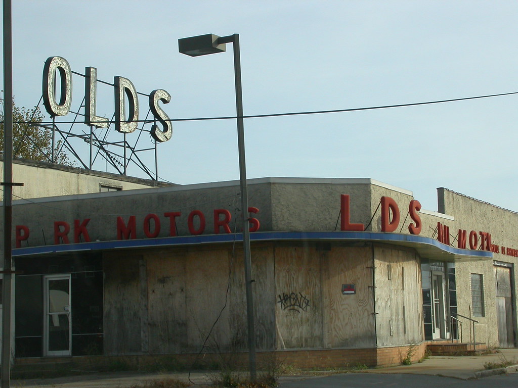 Park Olds This shuttered Oldsmobile dealership in New Bedf… Flickr