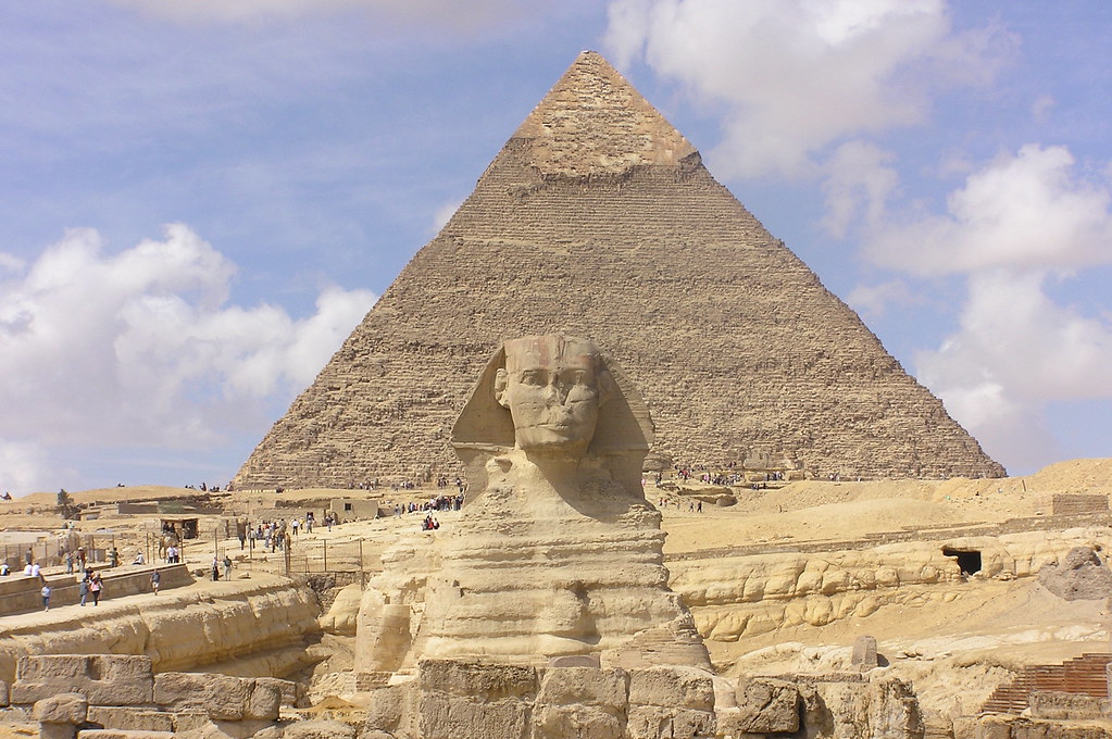 The Sphinx and Pyramid of Giza The Sphinx and Pyramid of G… Flickr