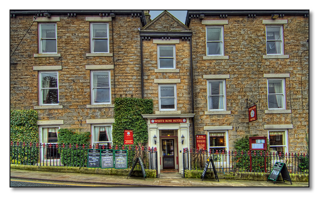 White Rose Hotel, Askrigg, Yorkshire. Lord Muttley McFester Flickr