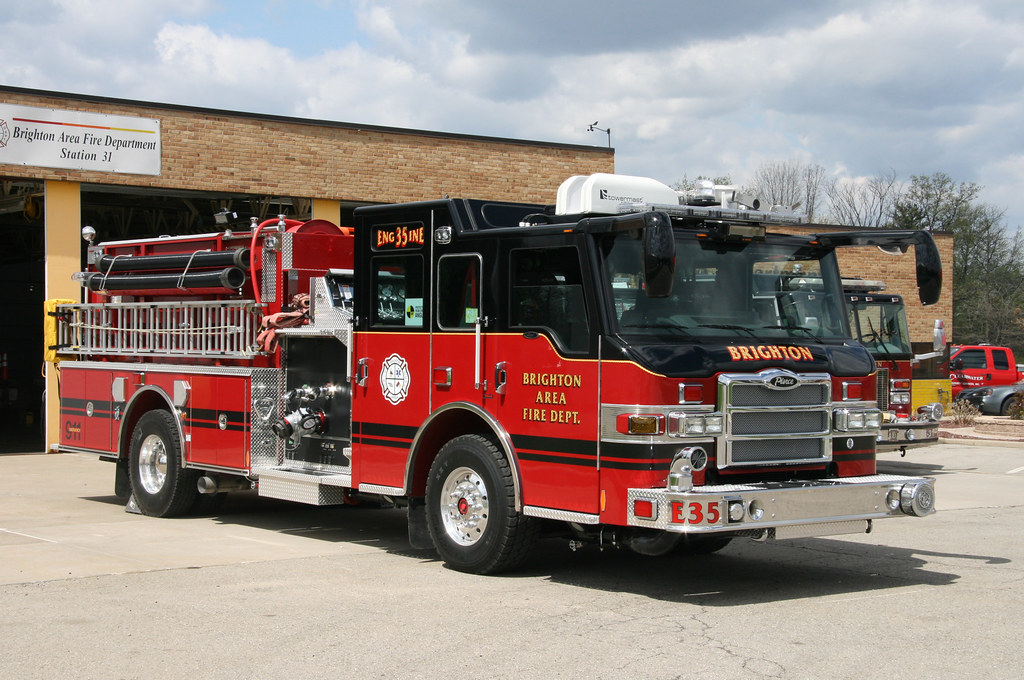 Brighton, Michigan Fire Dept Pierce fire engine of the Bri… Flickr