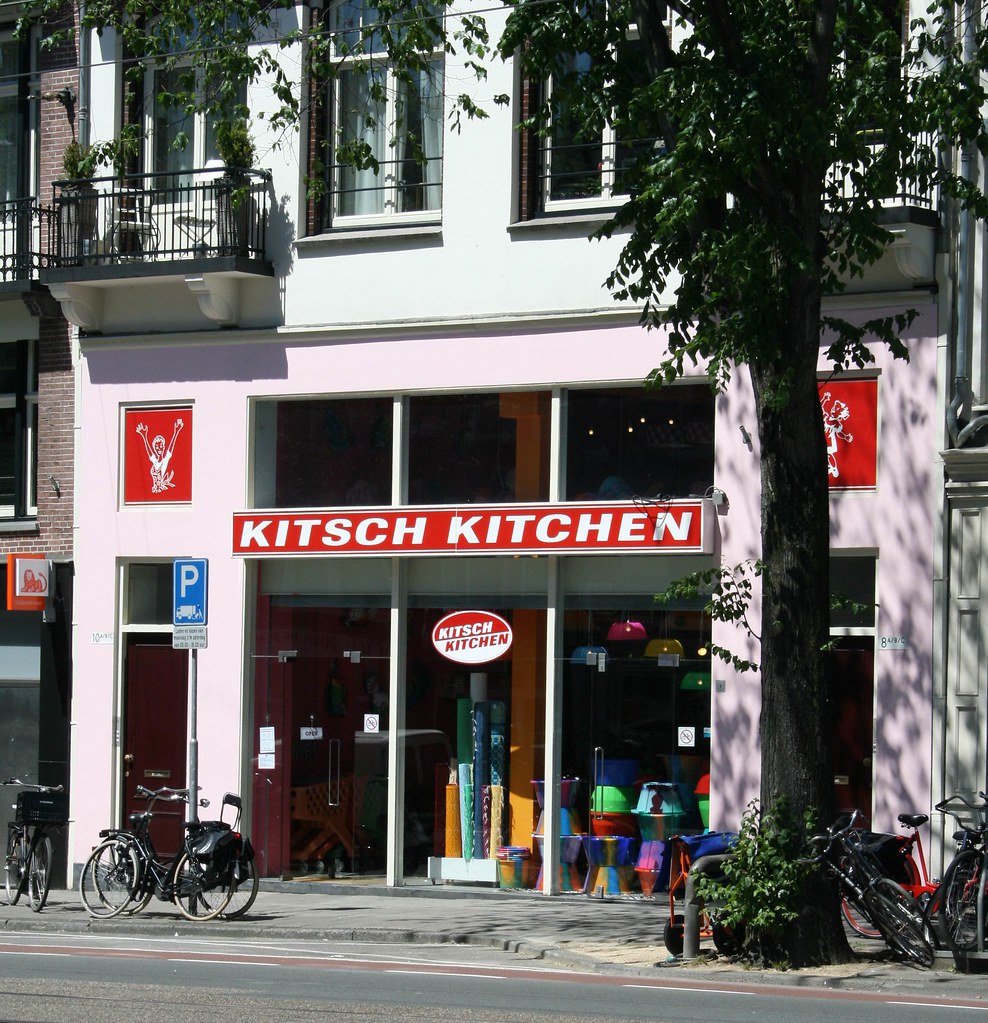 kitsch kitchen A great store with lots of fun things to se… Flickr