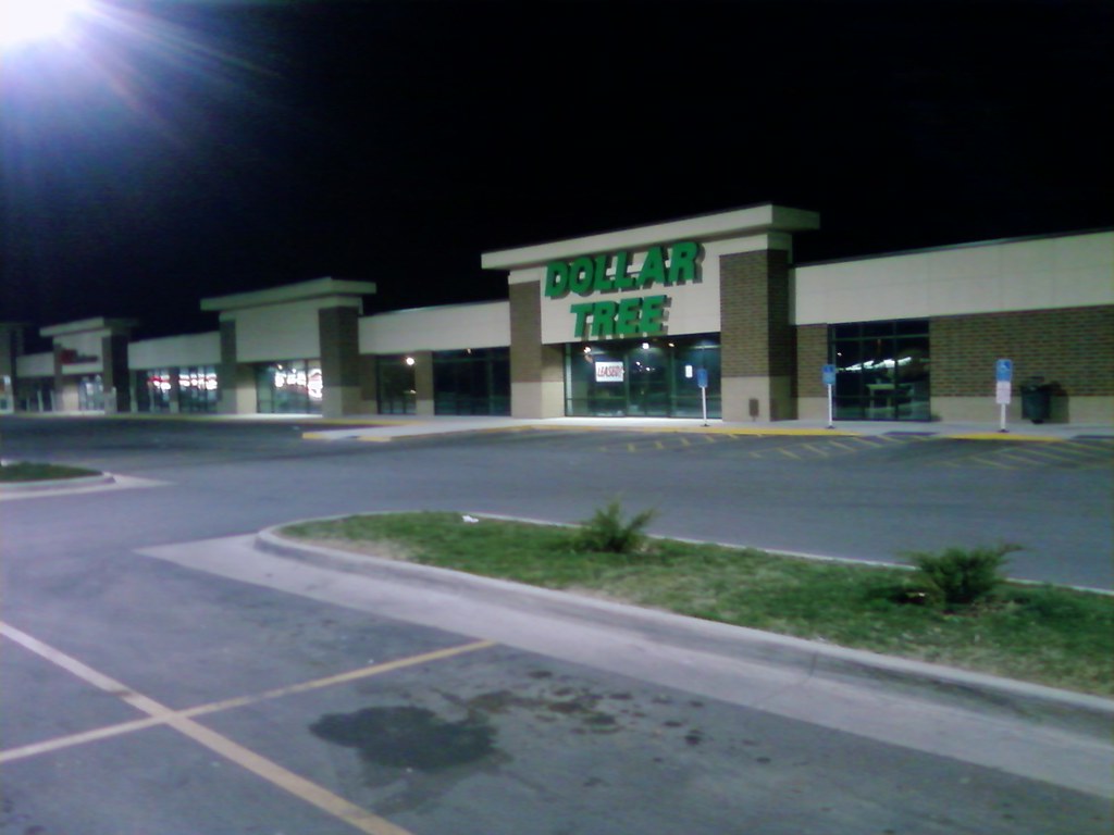 Park Fair Mall Des Moines, Iowa Closeup of Dollar Tree, … Flickr