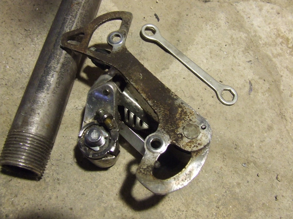 Zach's rear derailleur before This is the layer of grease… Flickr
