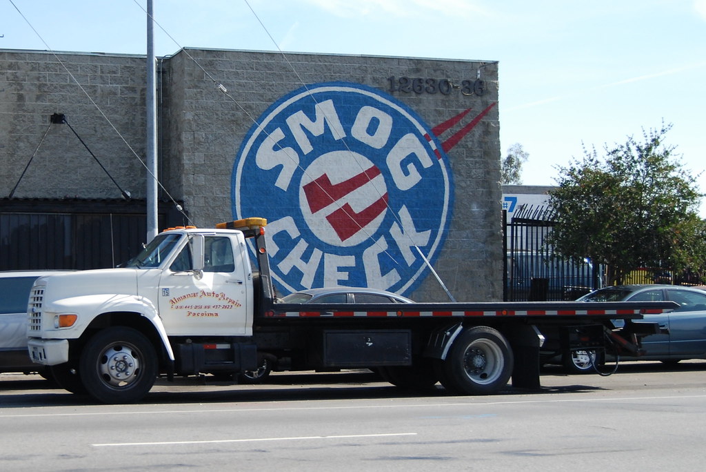 ALMANZAR AUTO REPAIR FORD FLATBED TOW TRUCK Navymailman Flickr