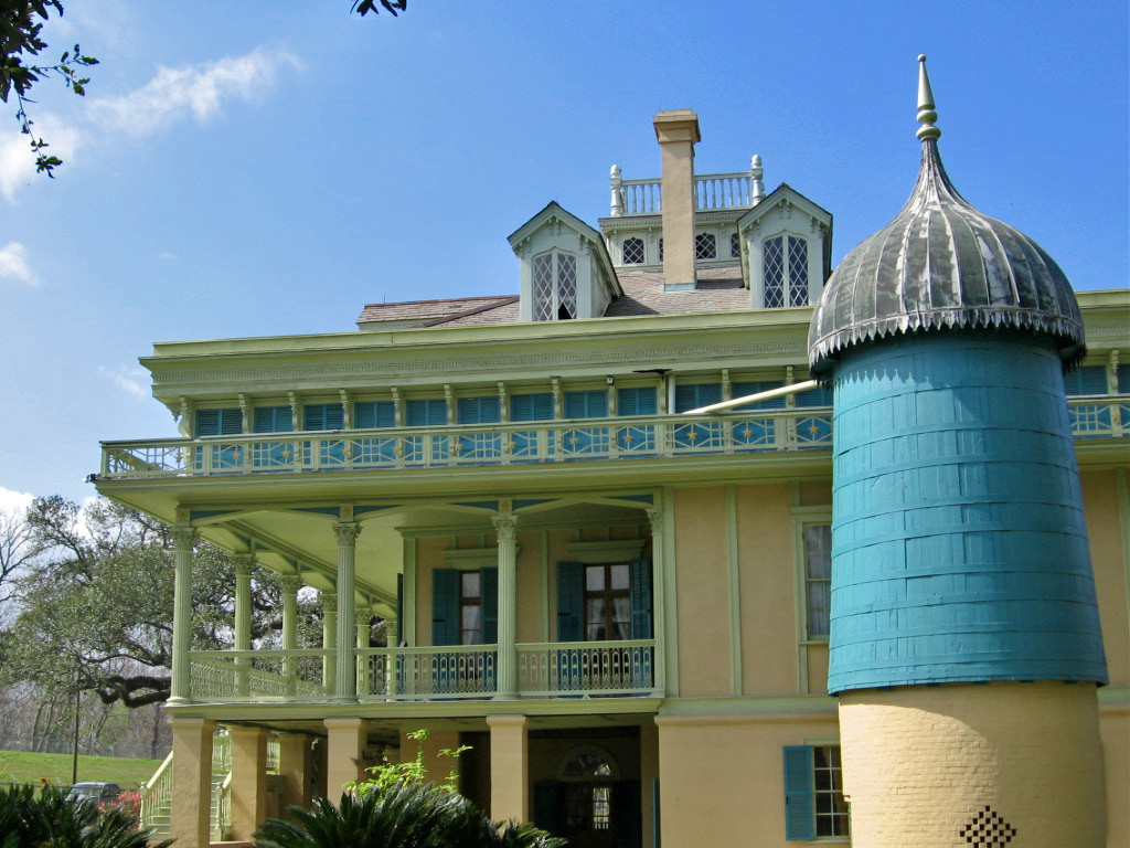 Cistern at San Francisco Plantation, Garyville, Louisiana Flickr