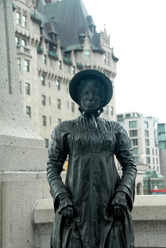 Celia Lebre visits Ottawa (65) Laura Secord statue Ottaw… Flickr