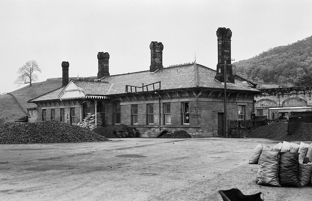 Bakewell Station Derbyshire 30th May 1976 The Midland Rail… Flickr