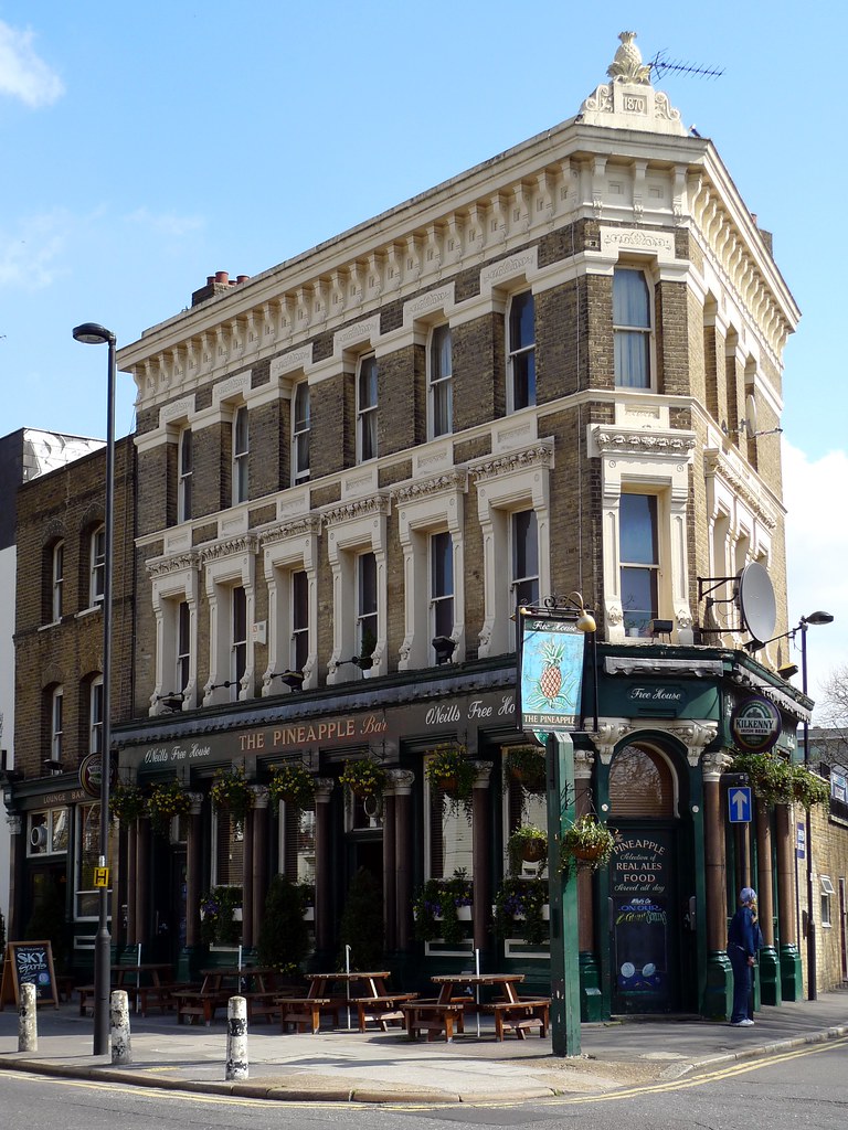 Pineapple, Lambeth North, SE1 A pub just around the back o… Flickr