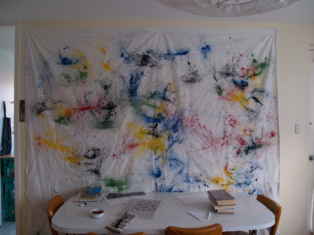 (d)art 1. hang up sheet 2. fill water balloons with paint … Flickr