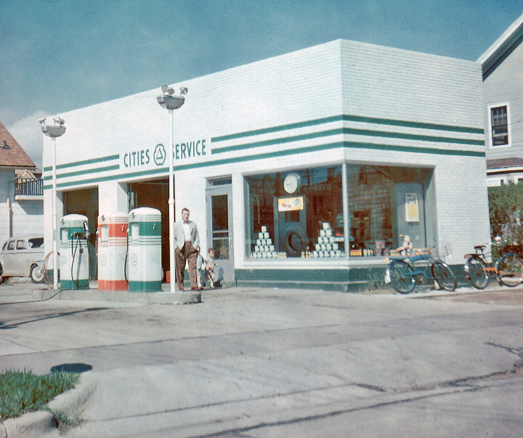 Kelly's Cities Service a photo on Flickriver