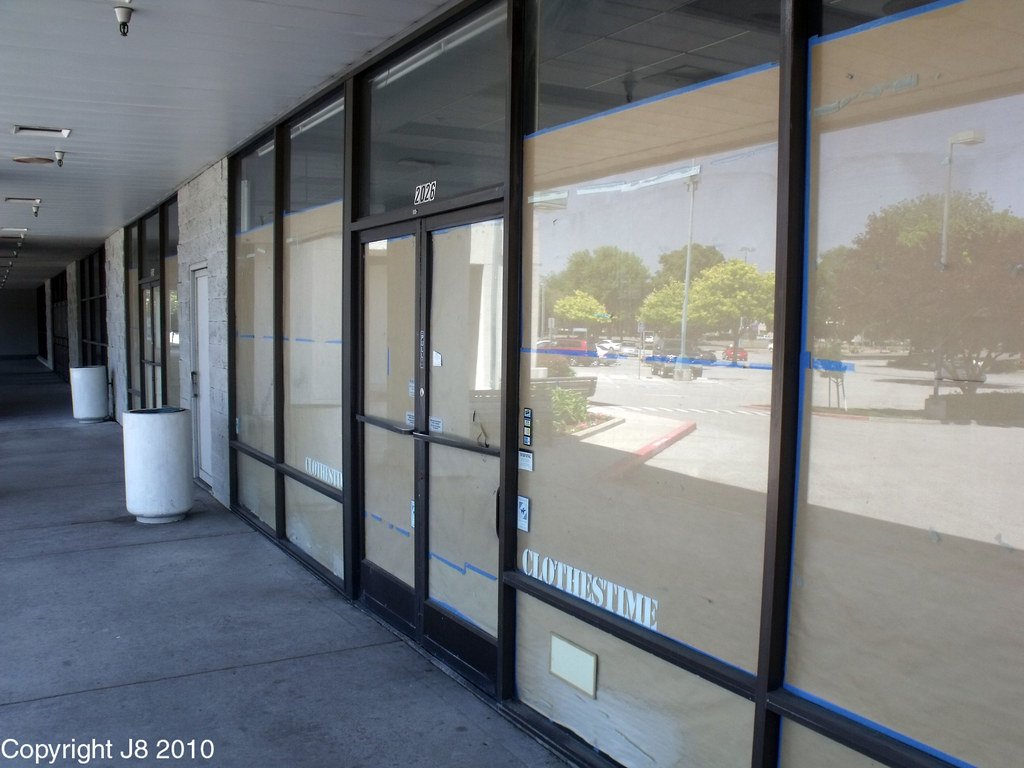 Clothestime Santa Clara, California It was odd, see betwee… Flickr