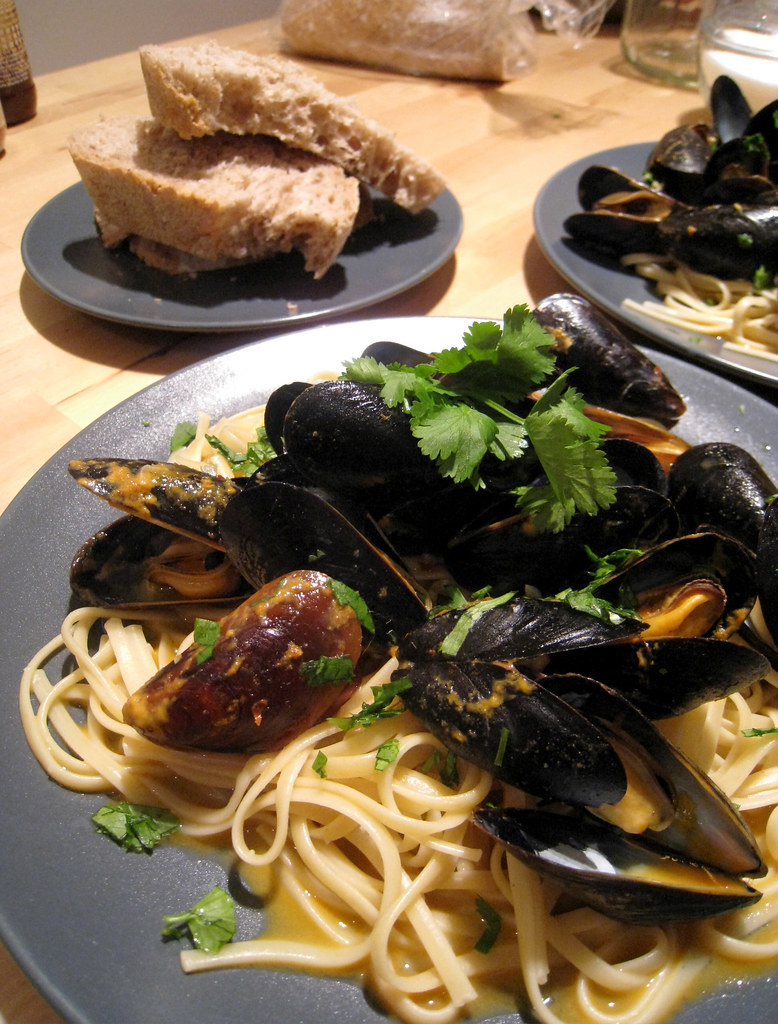 thai steamed mussels over linguine for my fancy meal of th… Flickr