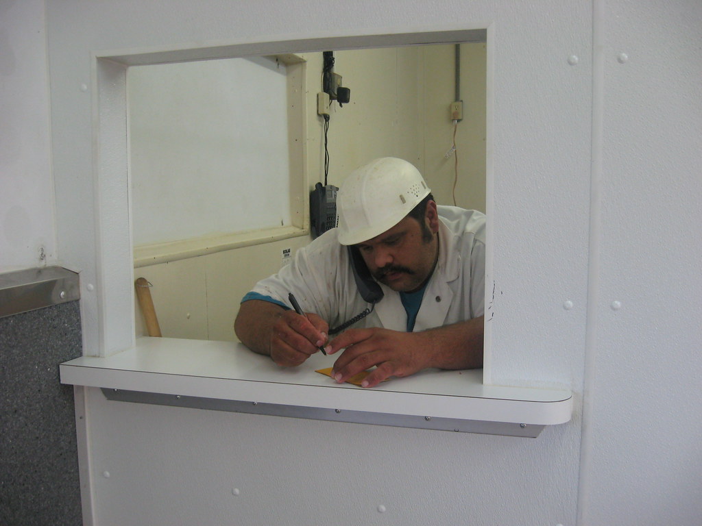 Andy Thibodeaux taking phone order Eunice Superette & Slau… Flickr