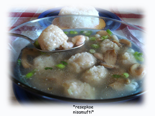 sop ikan biasanya kalo aku bikin sop ikan pasti baso nya