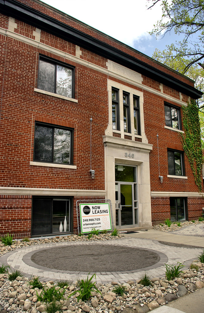 Urbane Apts / Exterior Breckenridge Urbane on Breckenridge… Flickr