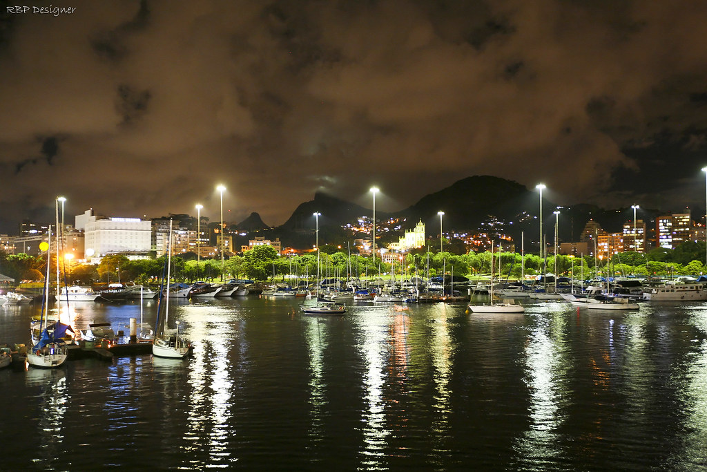 Marina da Glória Glória, Rio de Janeiro. 1/4s F2.8 35mm is… Flickr