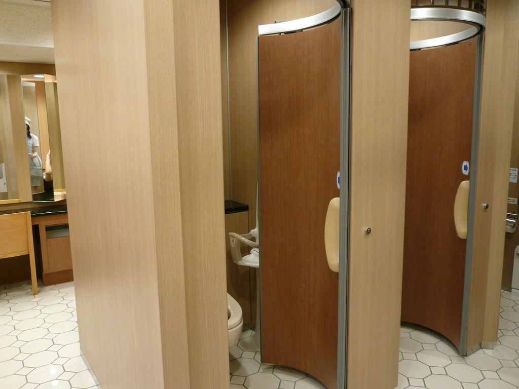 Well designed toilet doors We often have to squeeze oursel… Flickr