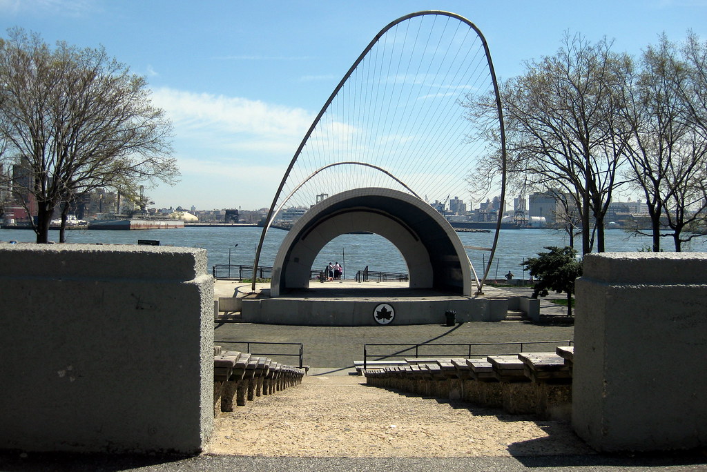 NYC LES East River Park Ampitheater The amphitheater … Flickr