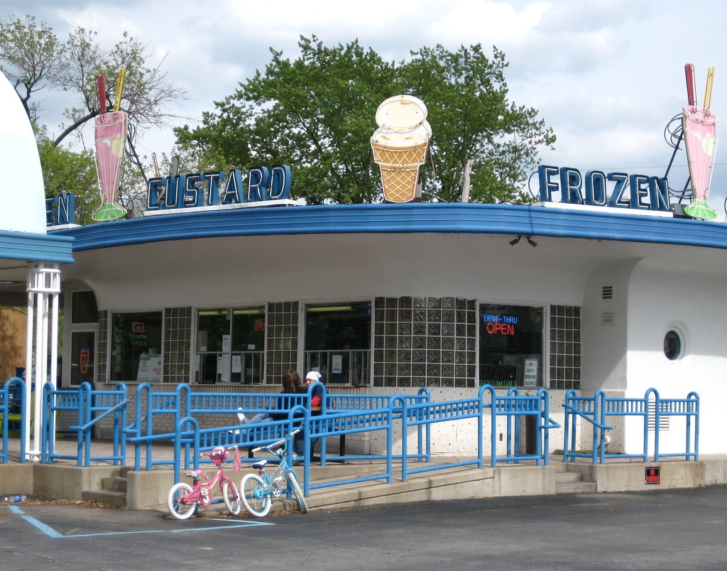 Frozen Custard, Lafayette, Indiana A full view of the Froz… Flickr
