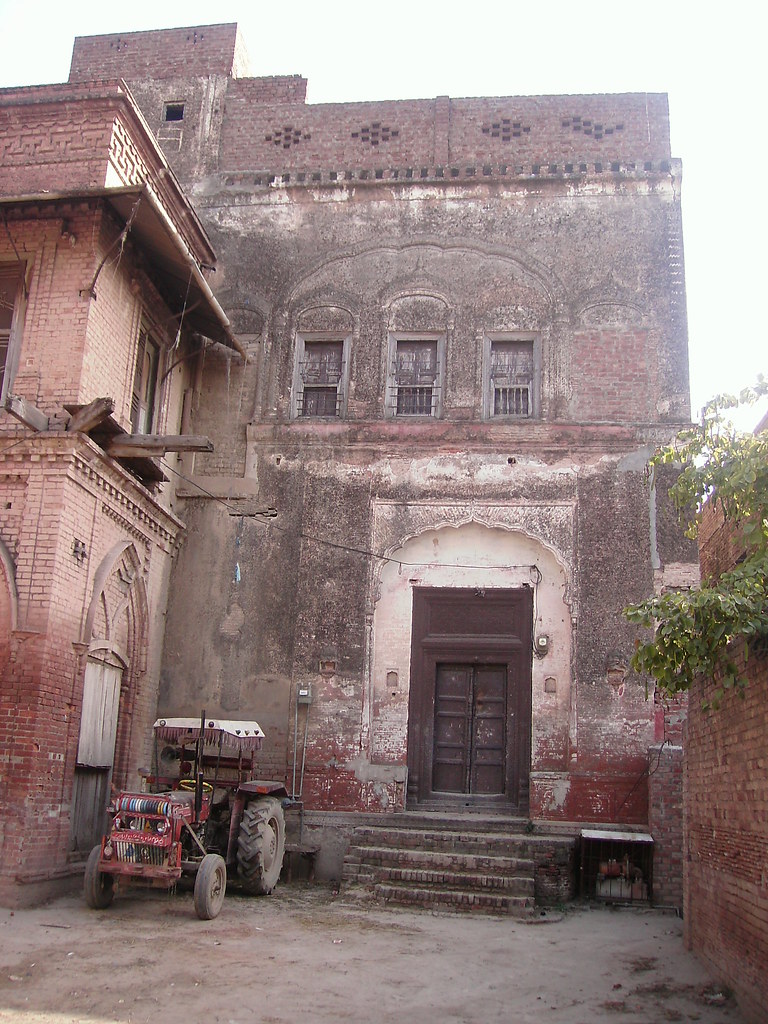 Old Haveli Eimanabad Punjab Old Haveli at Eimanabad Punjab… Flickr
