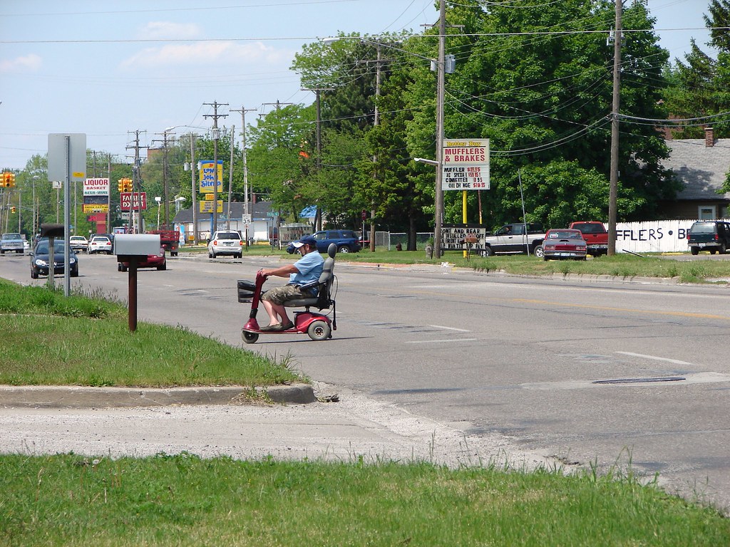 Buena Vista/Saginaw, MI Scooter Man This fellow waited se… Flickr