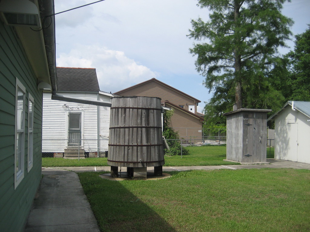 Cistern Outhouse Westwego Westwego, Louisiana. Infrogmation of New