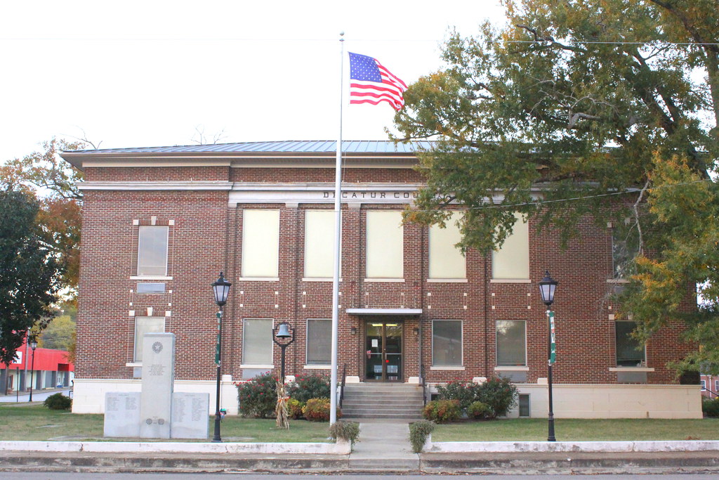 Decatur County Courthouse (alt) Decaturville, TN Flickr
