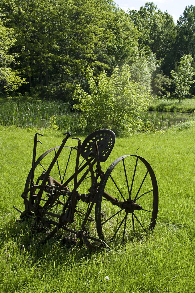 Rokeby Farm Equipment Even though it wasn't open, I had to… Flickr