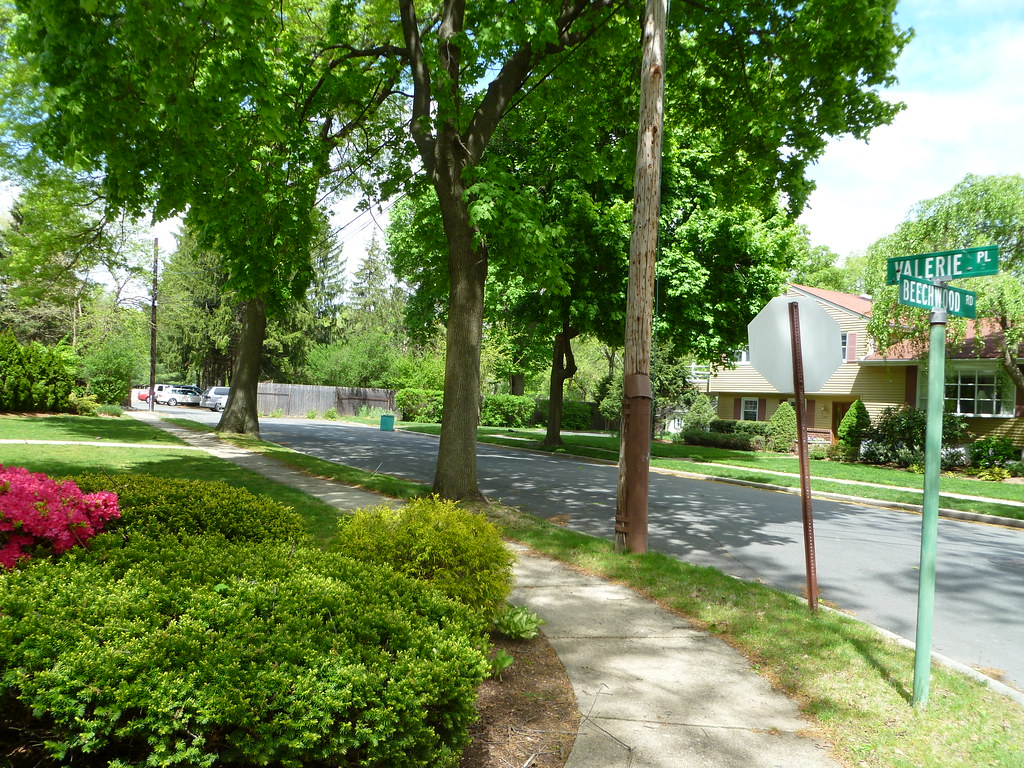 Quiet lane R36 Coach Flickr