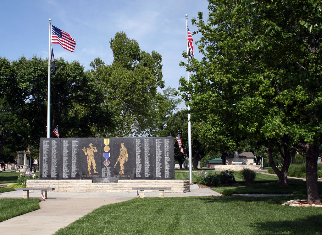 Kansas Vietnam Veterans Memorial The State of Kansas Vietn… Flickr