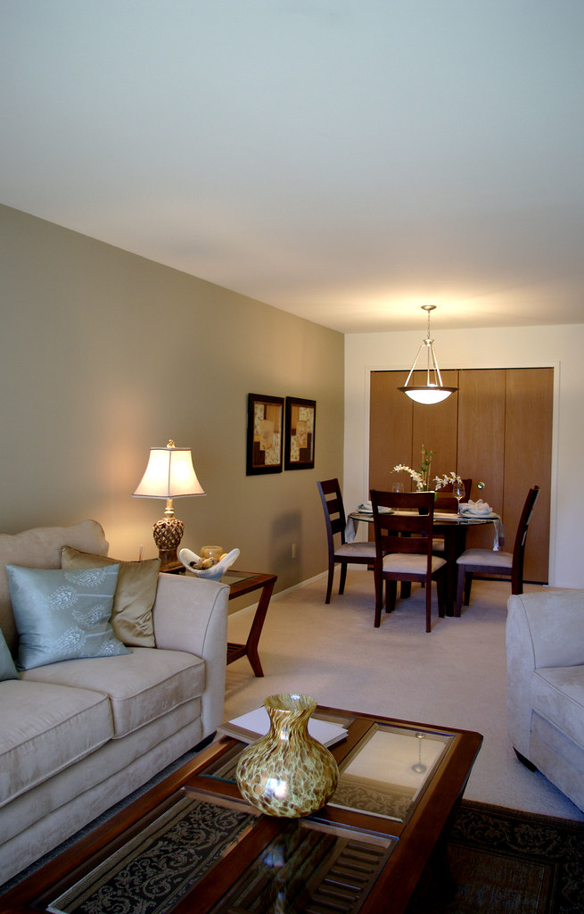 Paragon Properties / Eastwood Village Paragon Properties /… Flickr