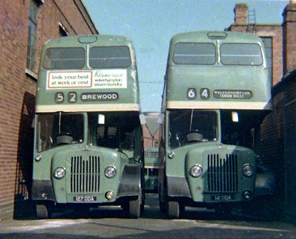 127DDA and 141DDA exit to Bilston Street garage (Transpo… Flickr