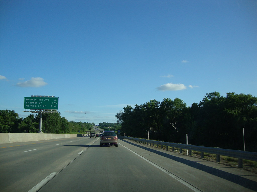 DSC02781 Mileage sign on Interstate 635 South. Metropolita… Flickr
