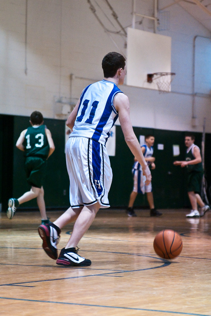 Braves Basketball Hopedale Raiders vs MendonUpton Brave… Flickr