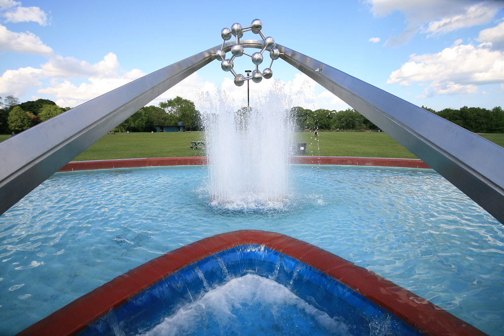Centennial Fountain, David Balfour Park, Toronto This imag… Flickr