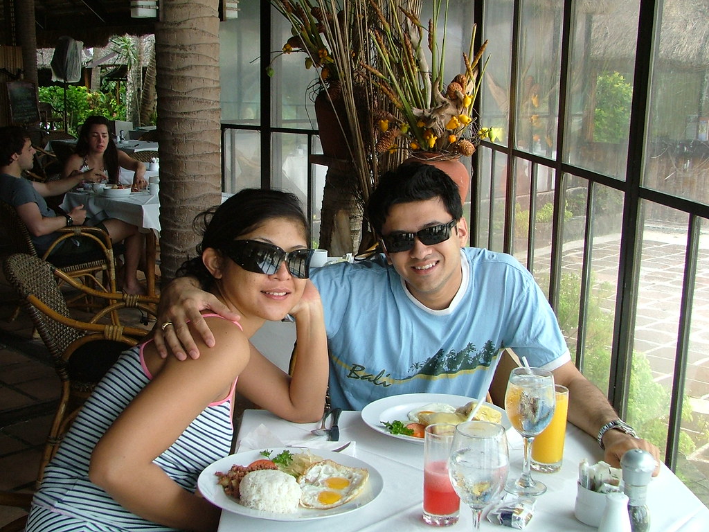 Lynden and Levivi Lynden J. Fonseca Flickr