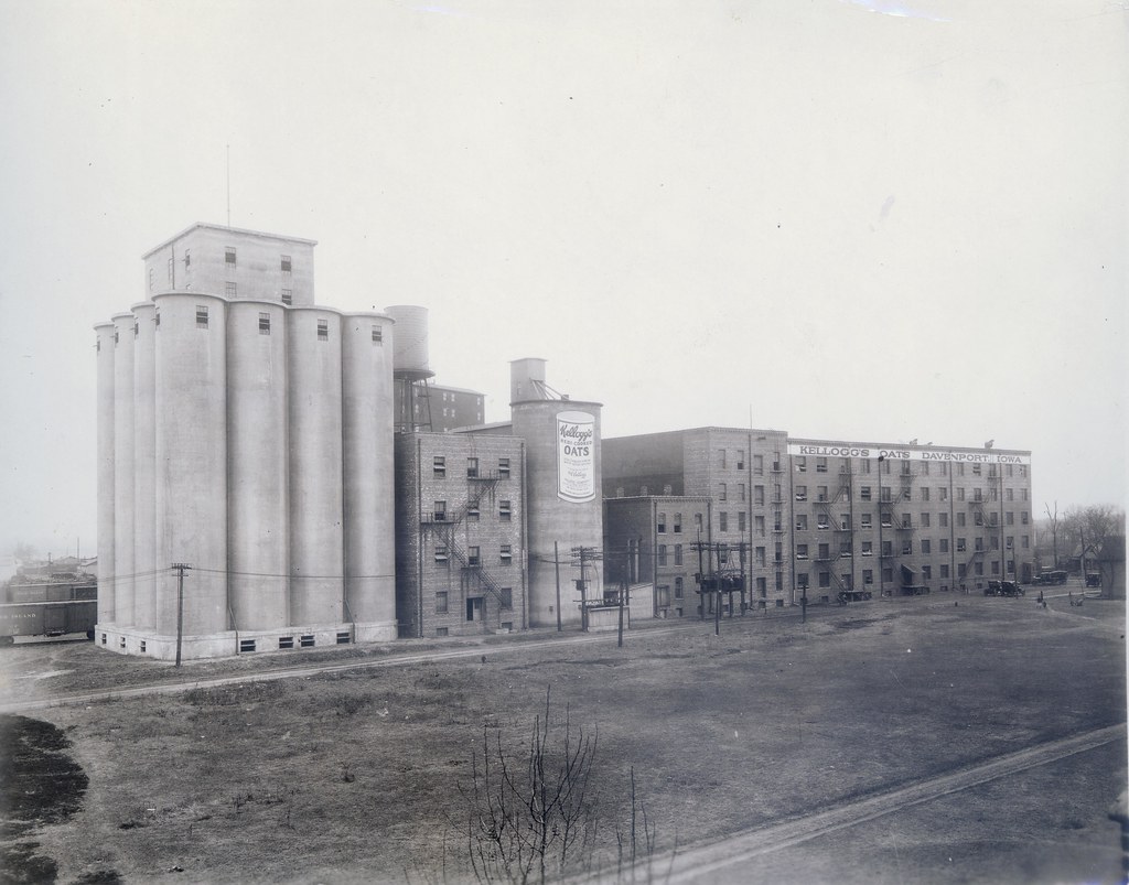 Kelloggs OatsDavenport,IA At one time, Kellogg's had a la… Flickr