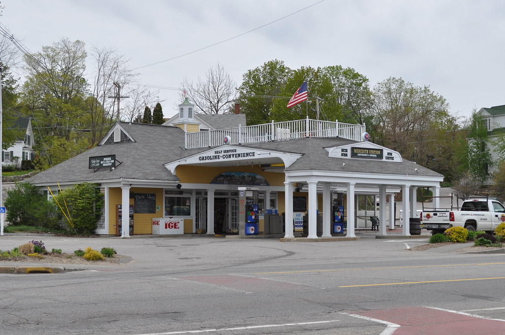 "Vintage" Gas Station This Mobil station in Meredith, NH i… Flickr
